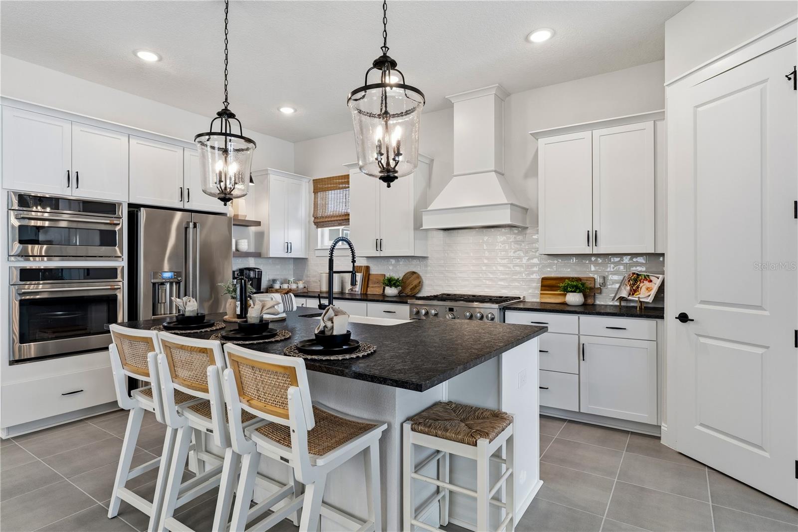 15197 BLUE PEACOCK LN, WINTER GARDEN, FL, 34787