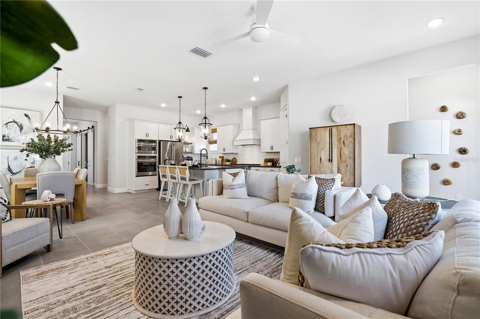 15197 BLUE PEACOCK LN, WINTER GARDEN, FL, 34787