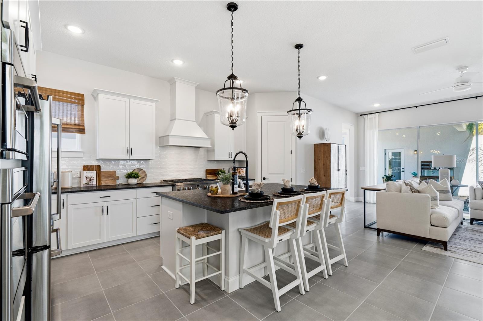 15197 BLUE PEACOCK LN, WINTER GARDEN, FL, 34787