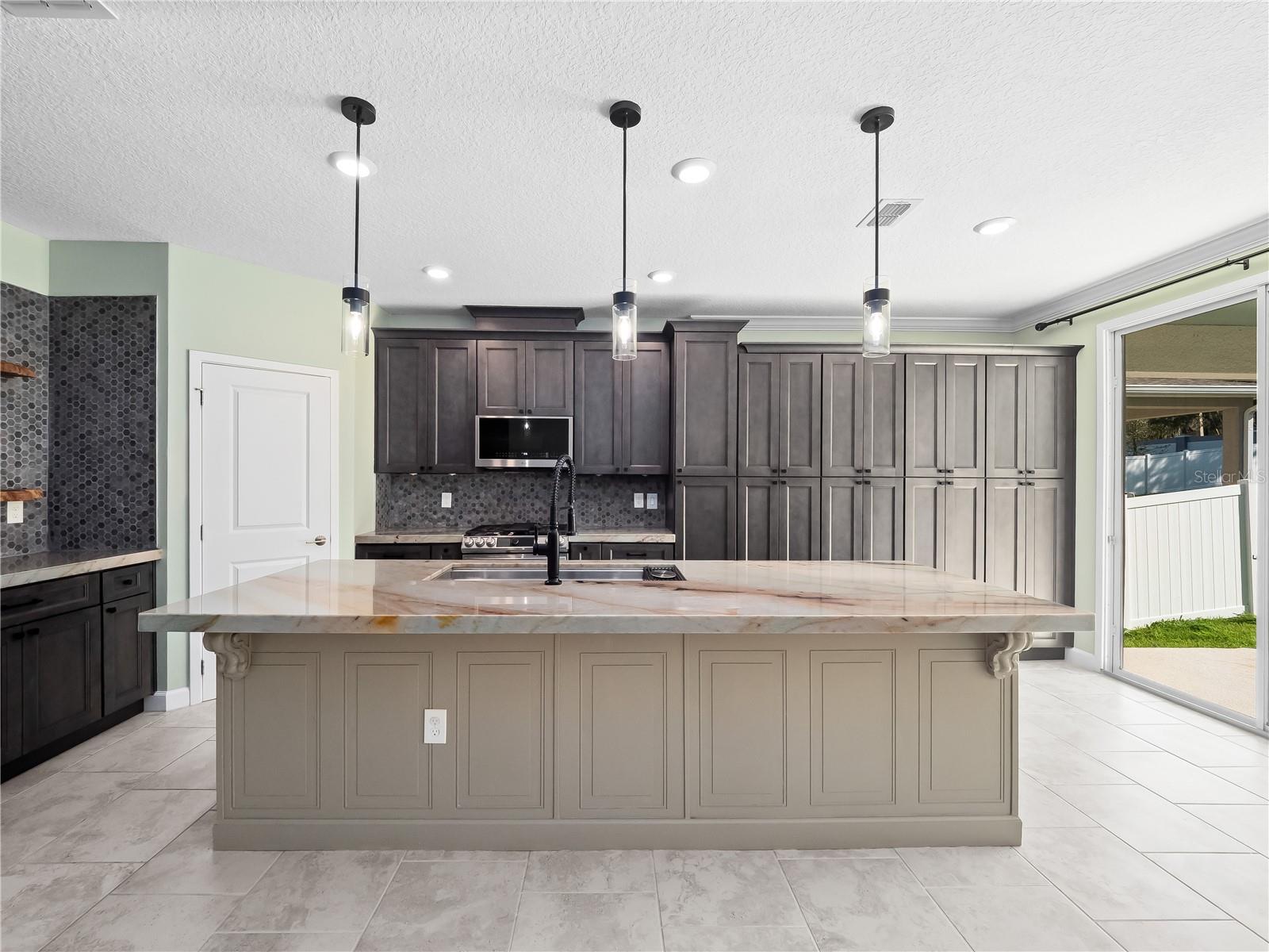 1252 DORA PARC LN, MOUNT DORA, FL, 32757