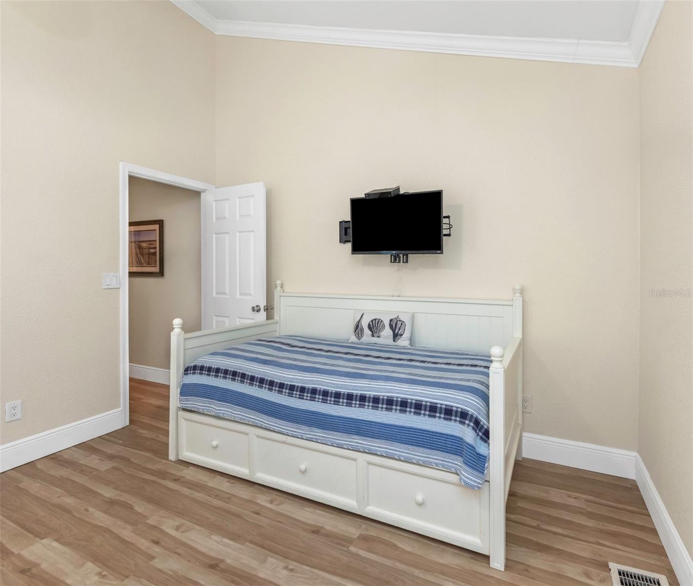 20204 GULF BLVD #9, INDIAN SHORES, FL, 33785