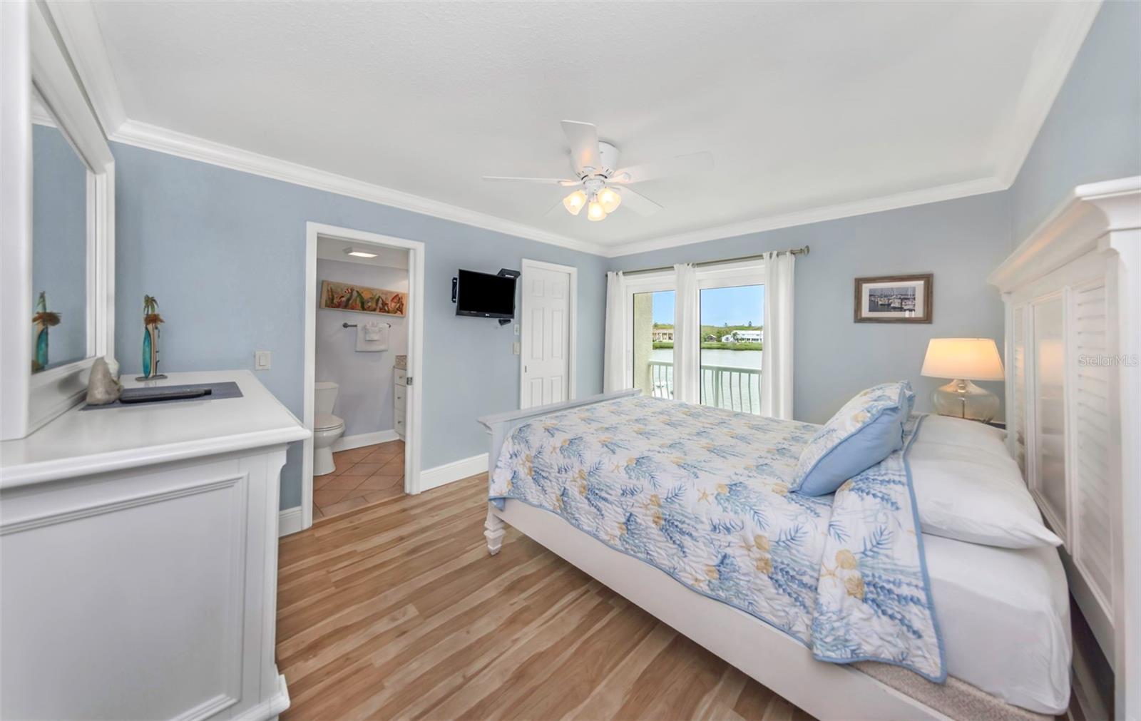 20204 GULF BLVD #9, INDIAN SHORES, FL, 33785