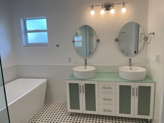 1804 BAYWOOD DR, SARASOTA, FL, 34231