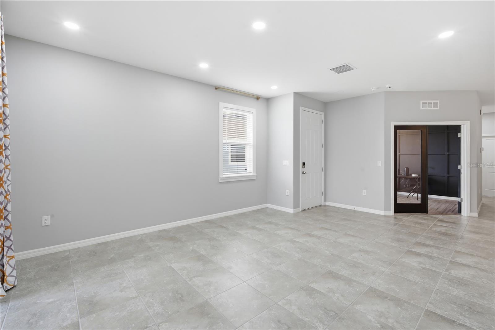 7796 STONEBROOK CIR, WESLEY CHAPEL, FL, 33545