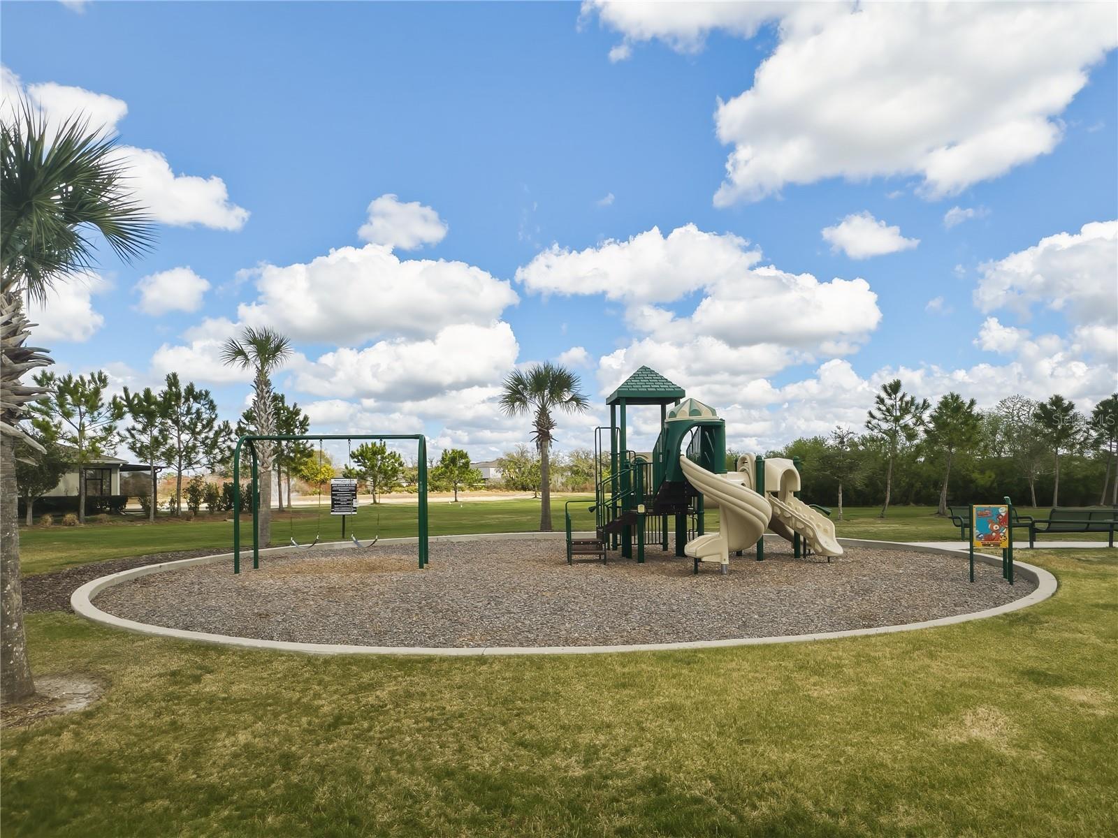 7796 STONEBROOK CIR, WESLEY CHAPEL, FL, 33545