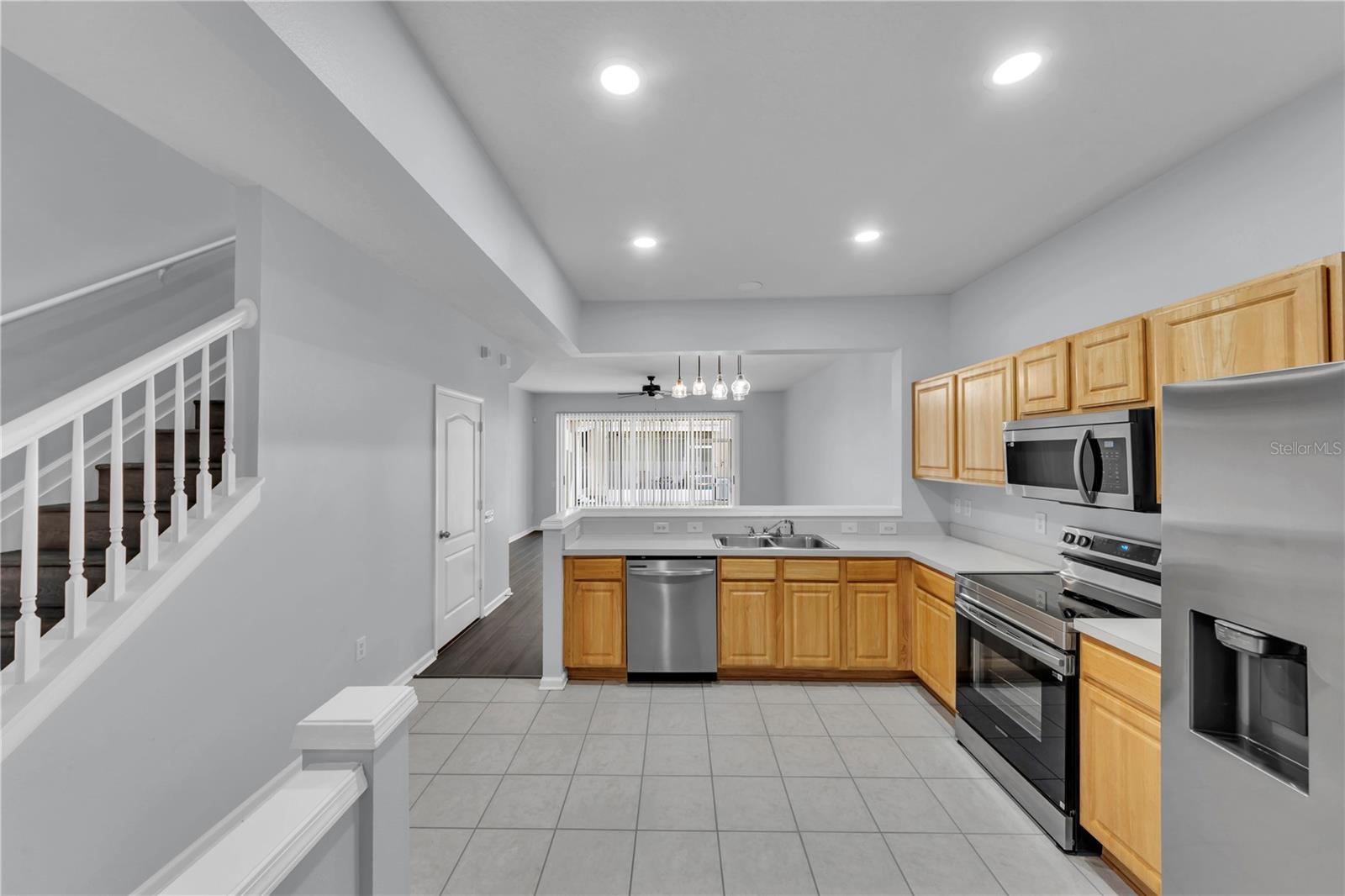 26546 CASTLEVIEW WAY, WESLEY CHAPEL, FL, 33544