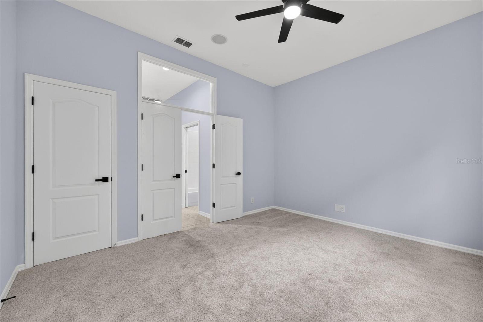 10207 DEERCLIFF DR, TAMPA, FL, 33647