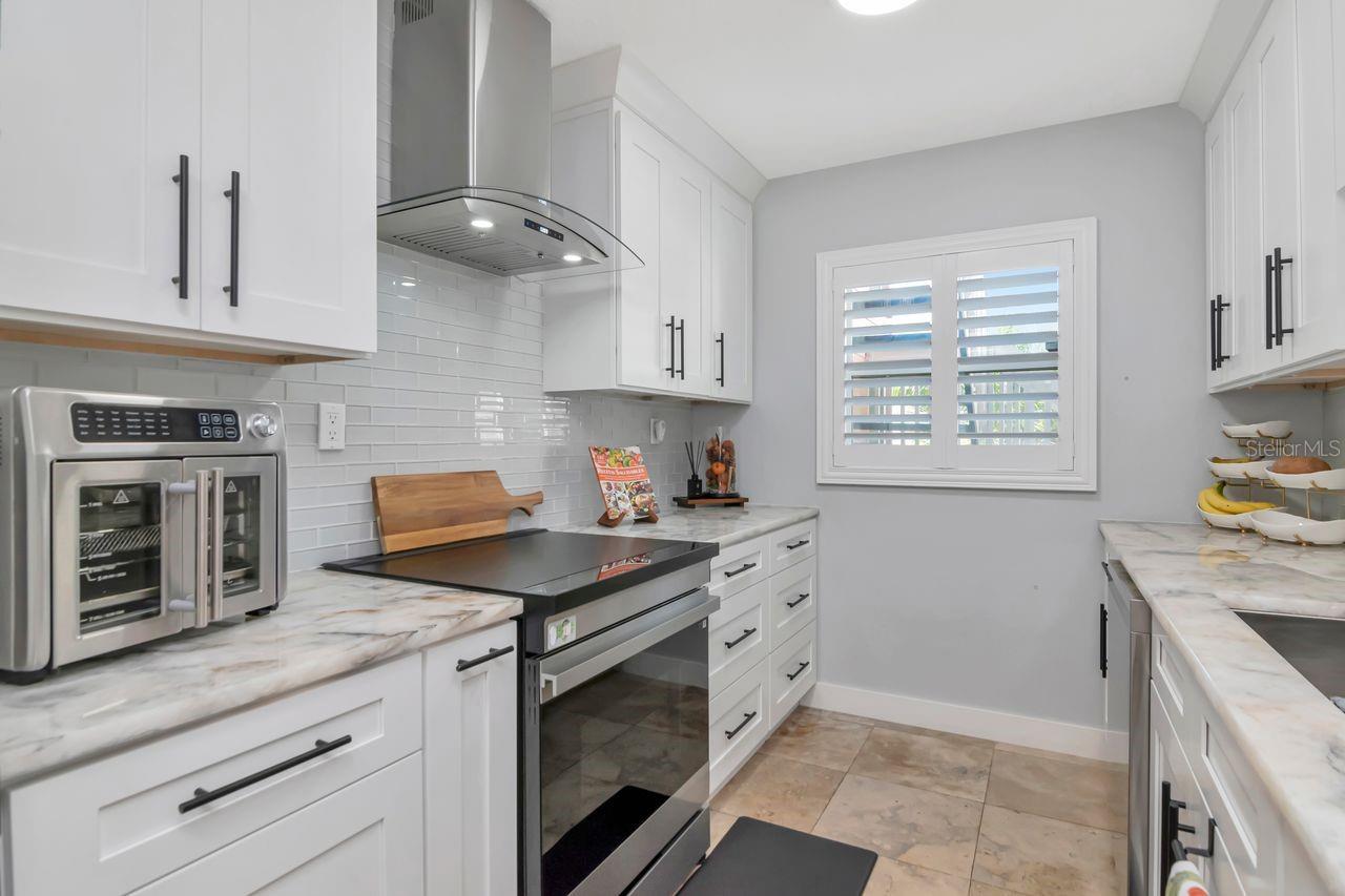 2424 W TAMPA BAY BLVD #C105, TAMPA, FL, 33607
