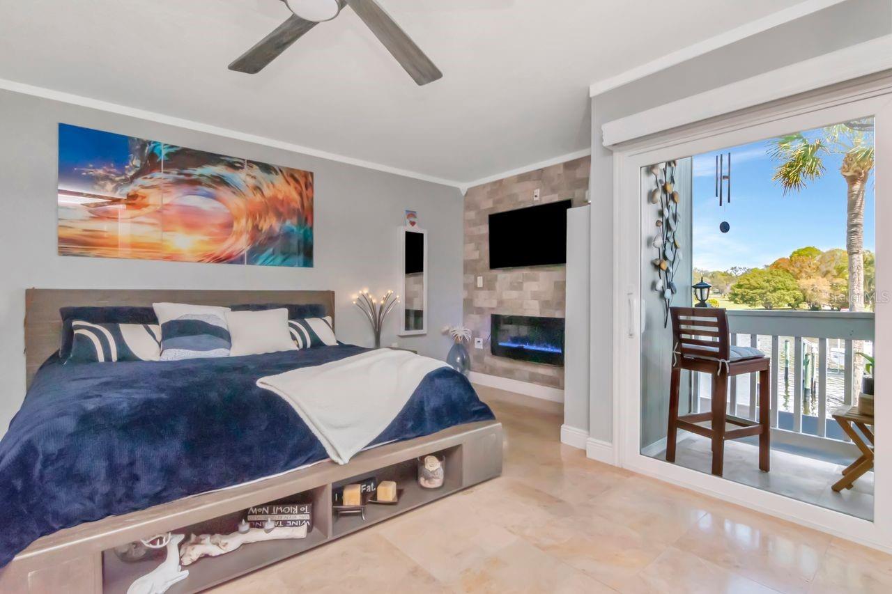 2424 W TAMPA BAY BLVD #C105, TAMPA, FL, 33607