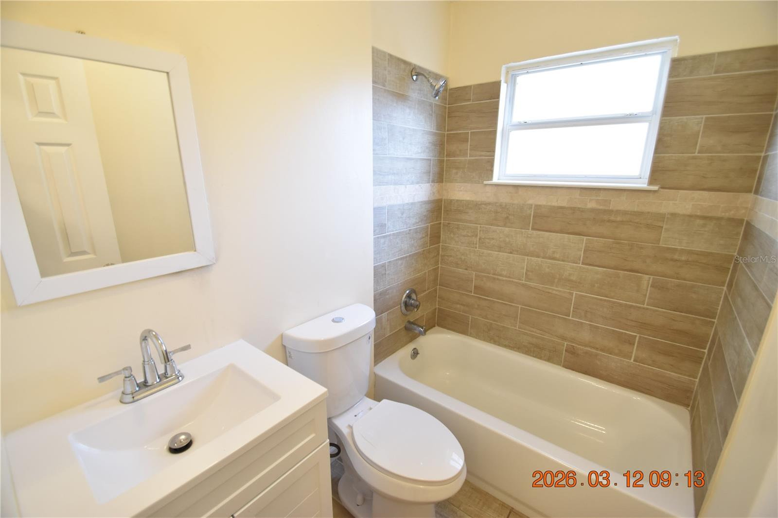 1106 E SENECA AVE, TAMPA, FL, 33612