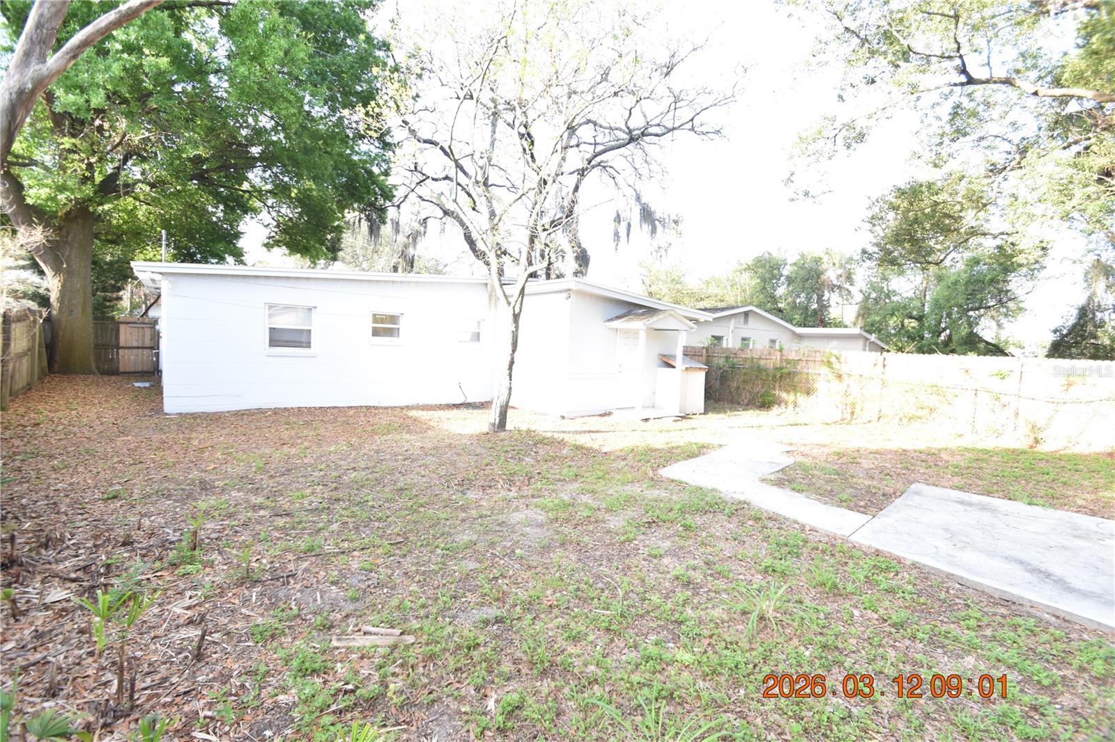 1106 E SENECA AVE, TAMPA, FL, 33612