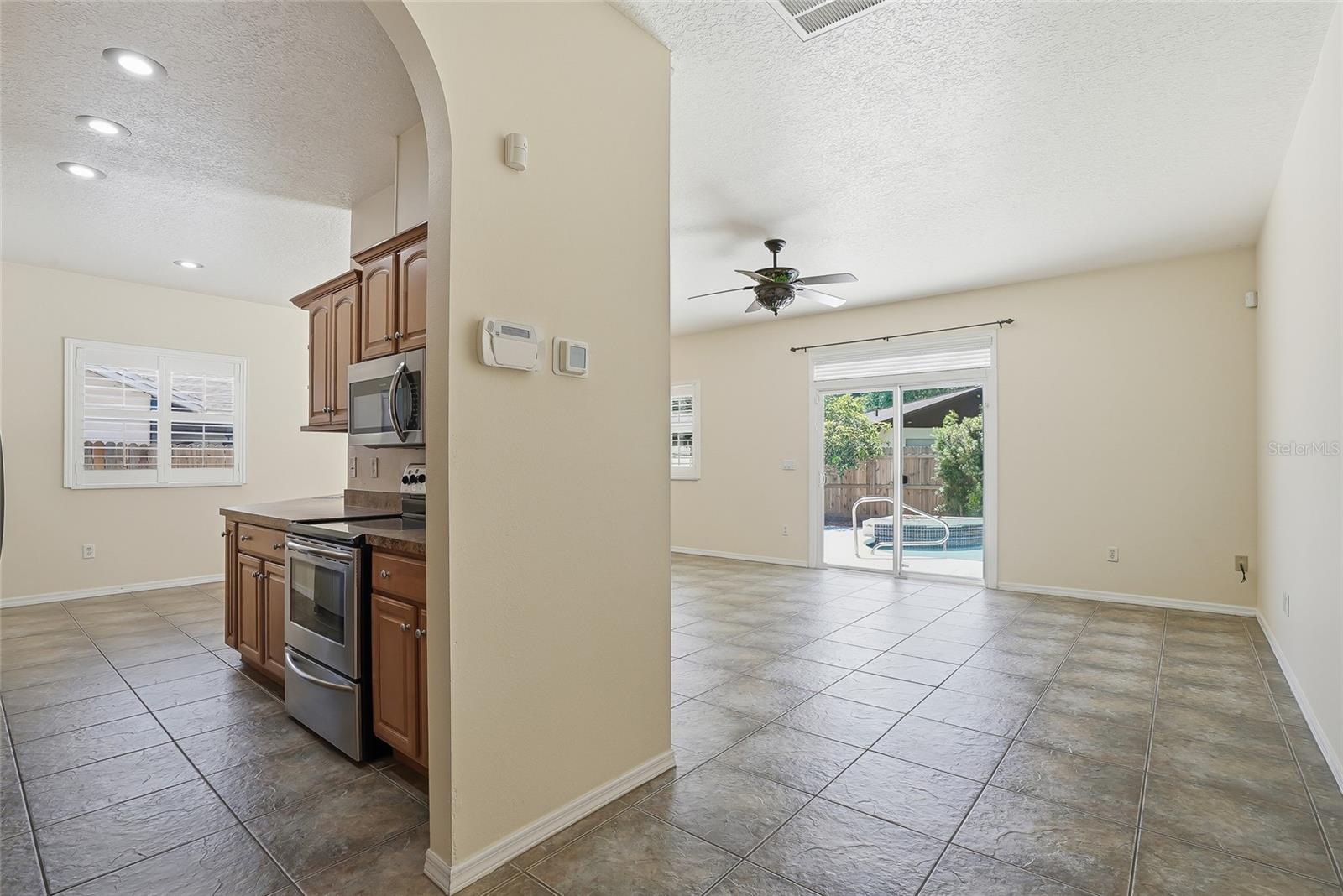 1934 OLD SAWMILL RD, BRANDON, FL, 33510