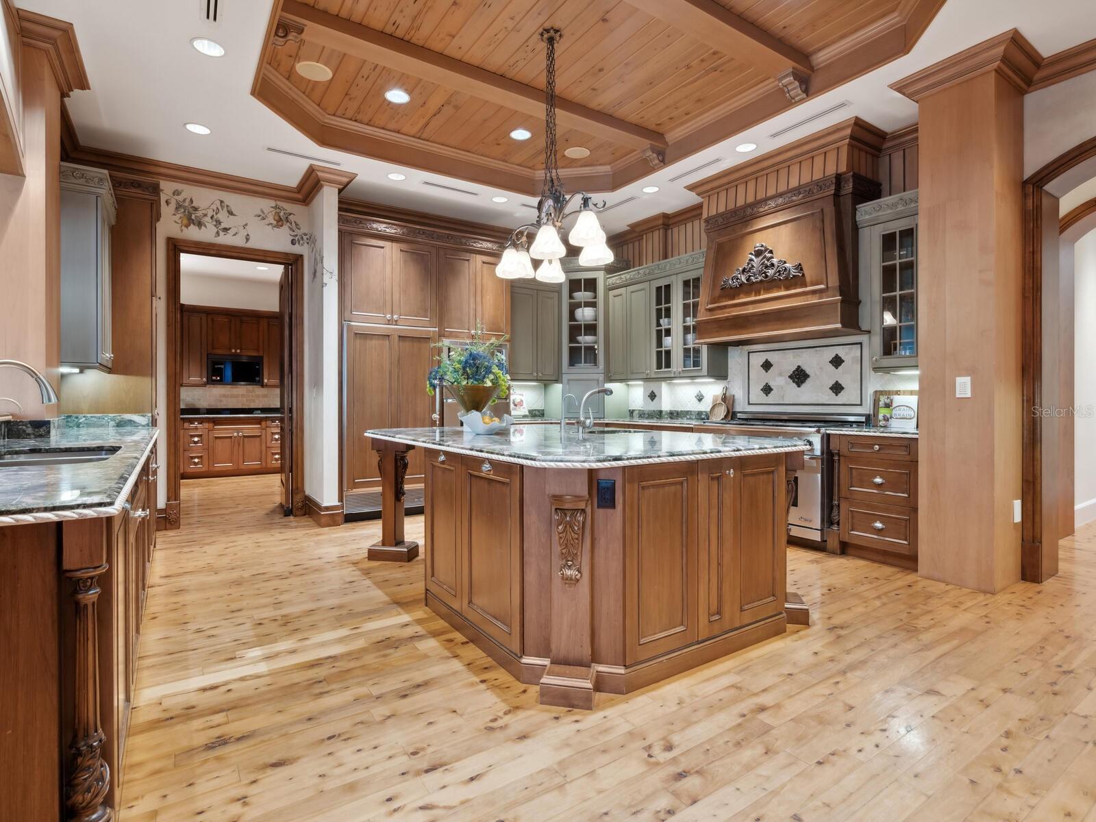 A4686188 Property Photo