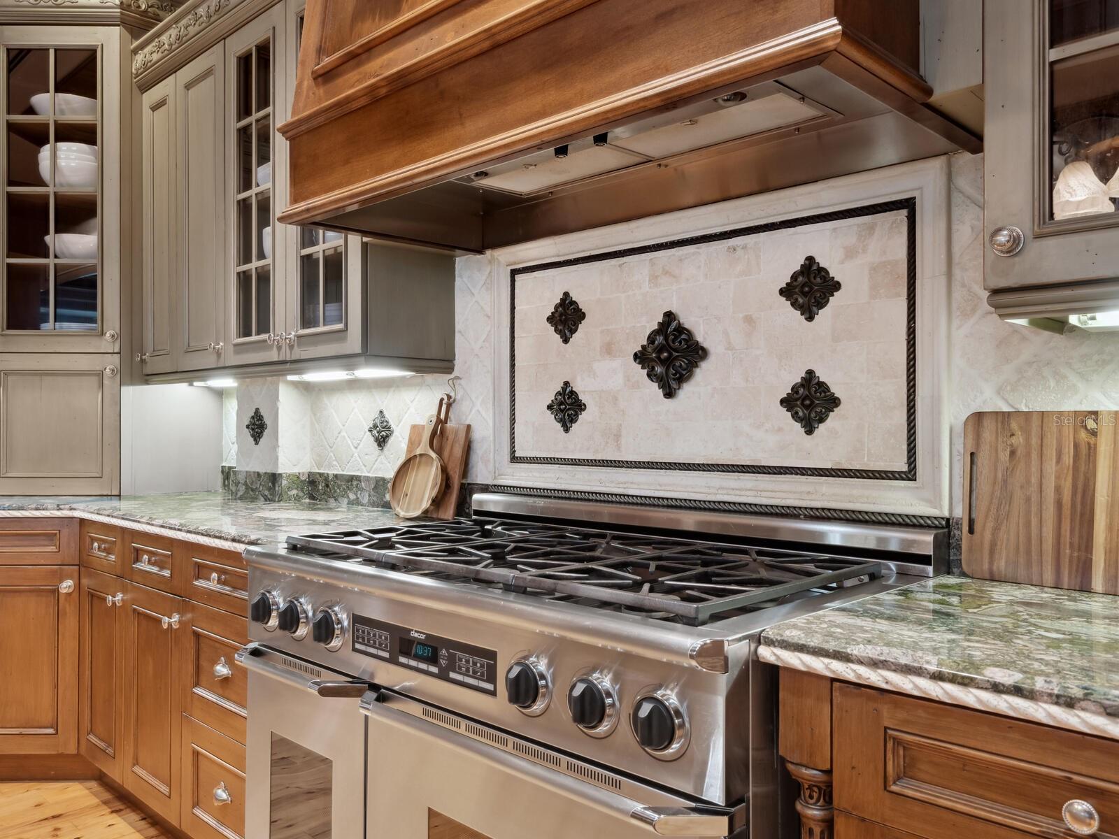 A4686188 Property Photo