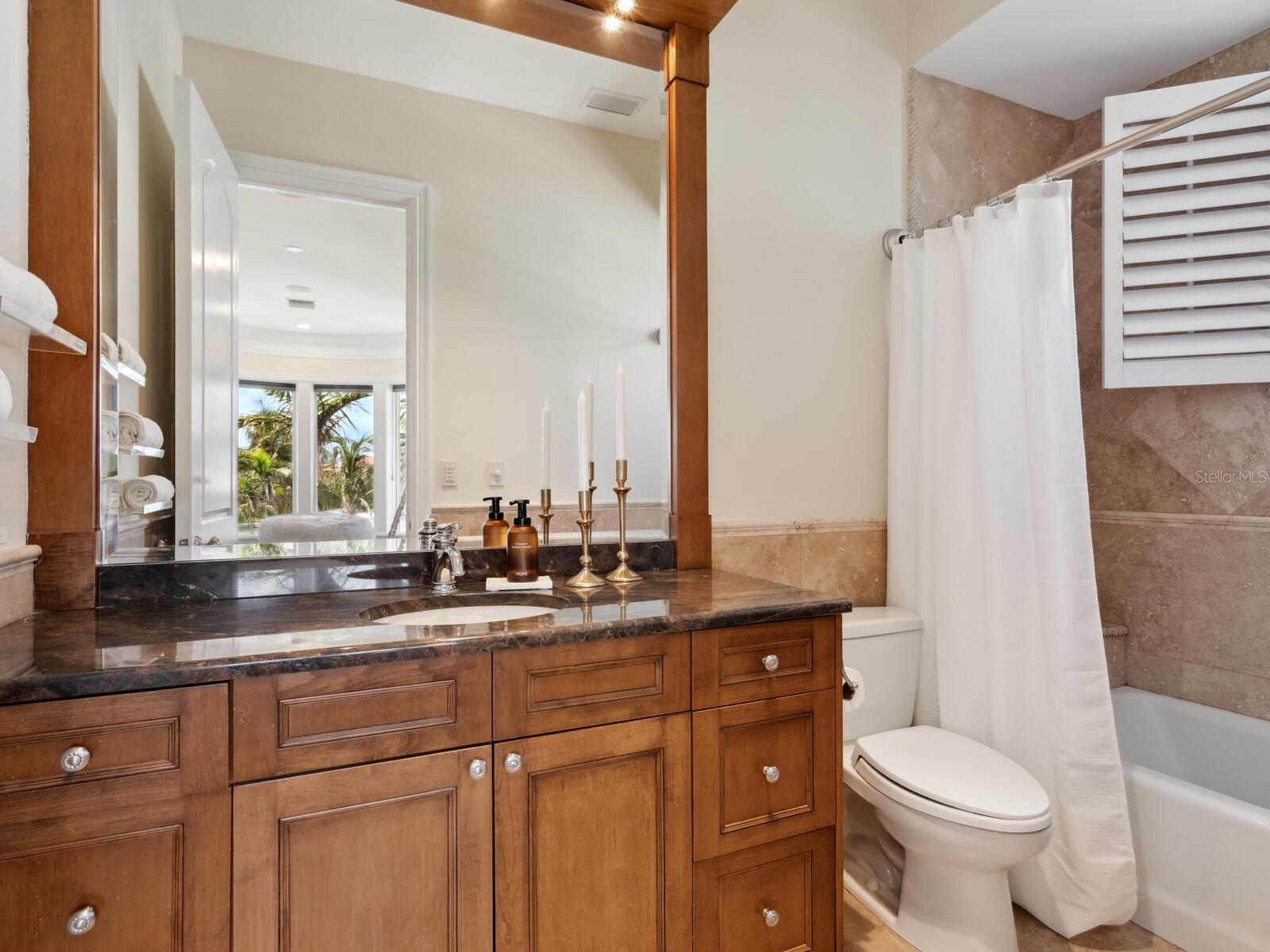 A4686188 Property Photo