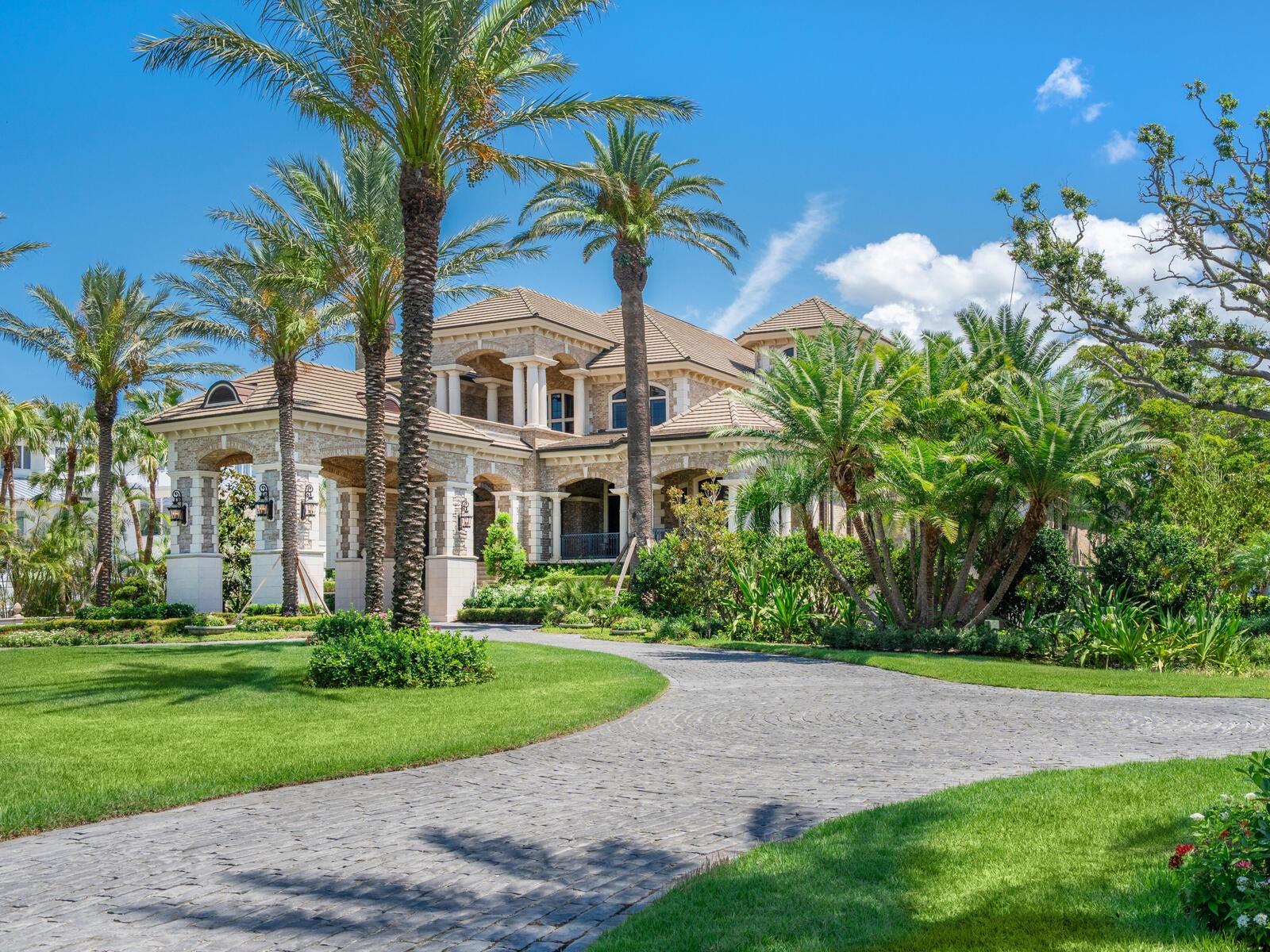 A4686188 Property Photo