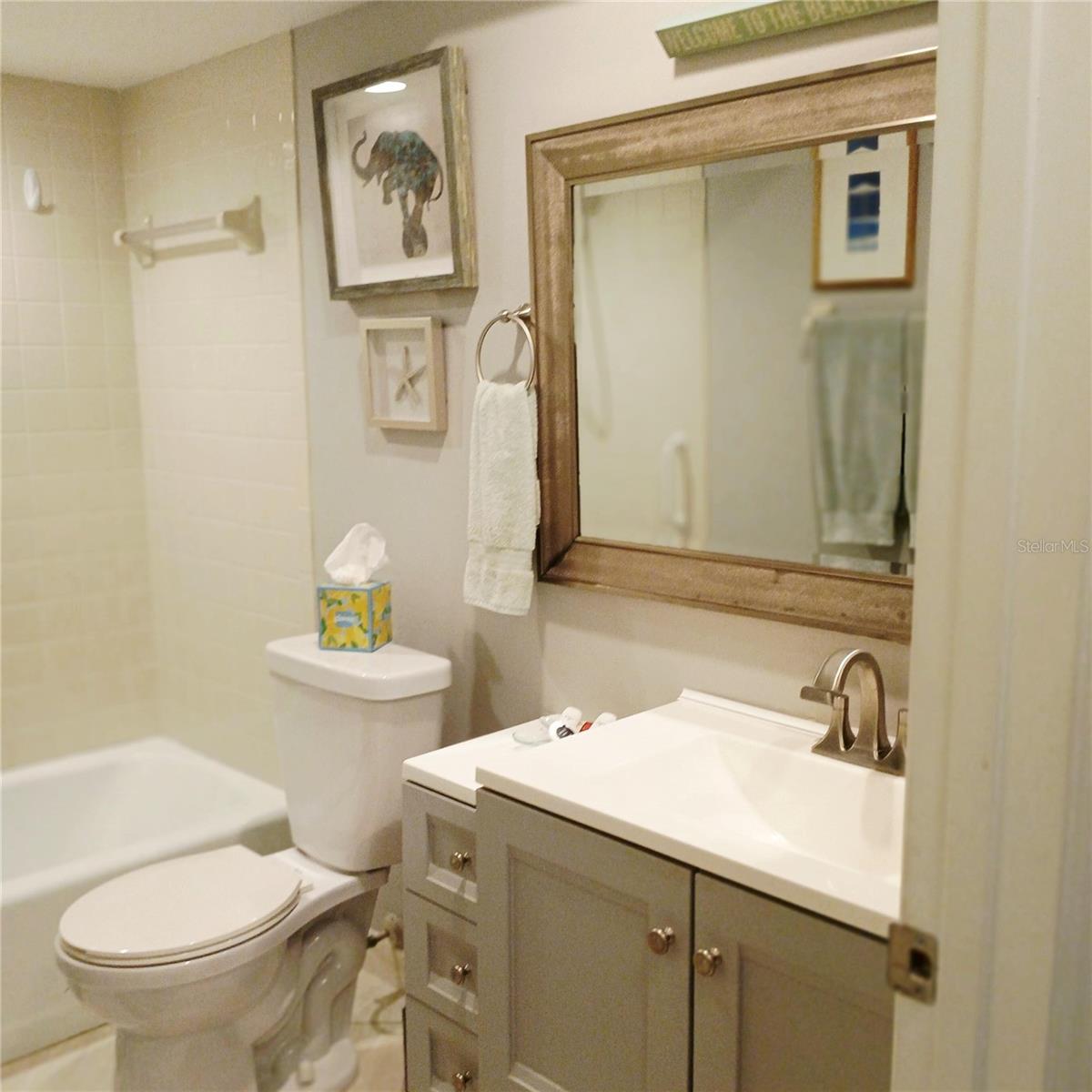 7143 WOOD CREEK DR #203, SARASOTA, FL, 34231