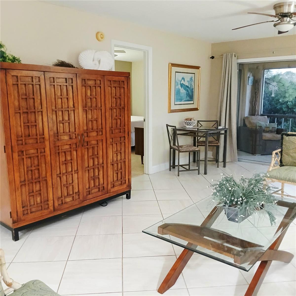 7143 WOOD CREEK DR #203, SARASOTA, FL, 34231