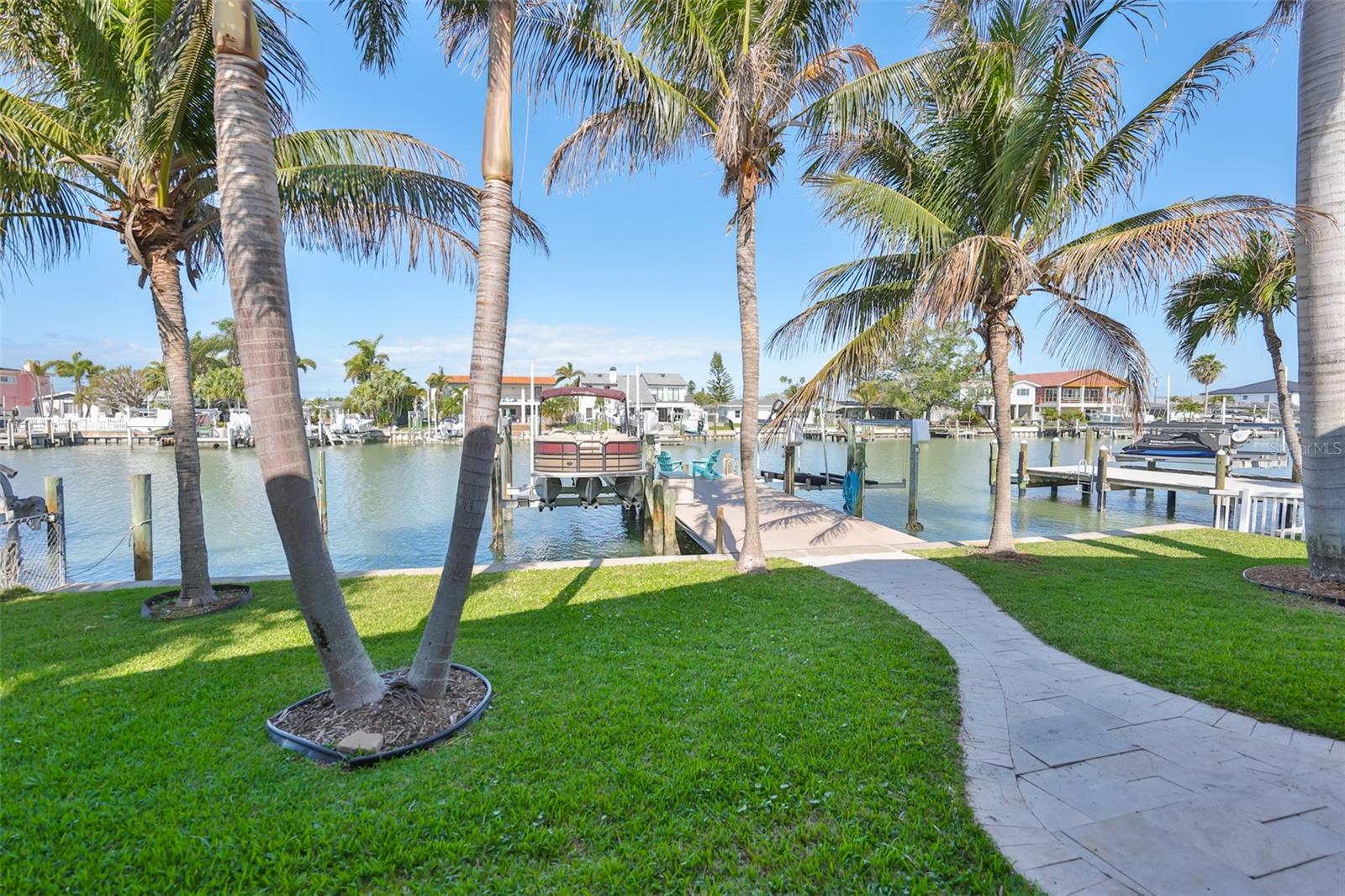 538 LILLIAN DR, MADEIRA BEACH, FL, 33708