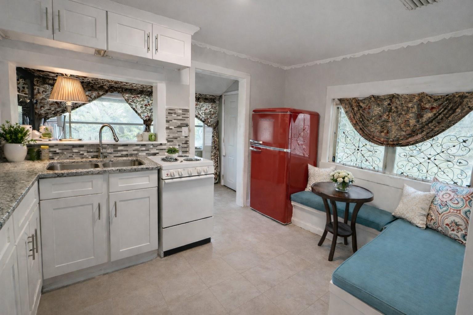 721 1/2 PARK DR, LEESBURG, FL, 34748