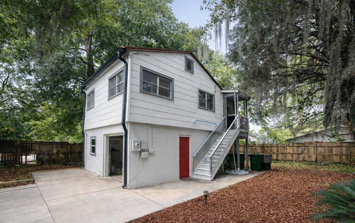 721 1/2 PARK DR, LEESBURG, FL, 34748