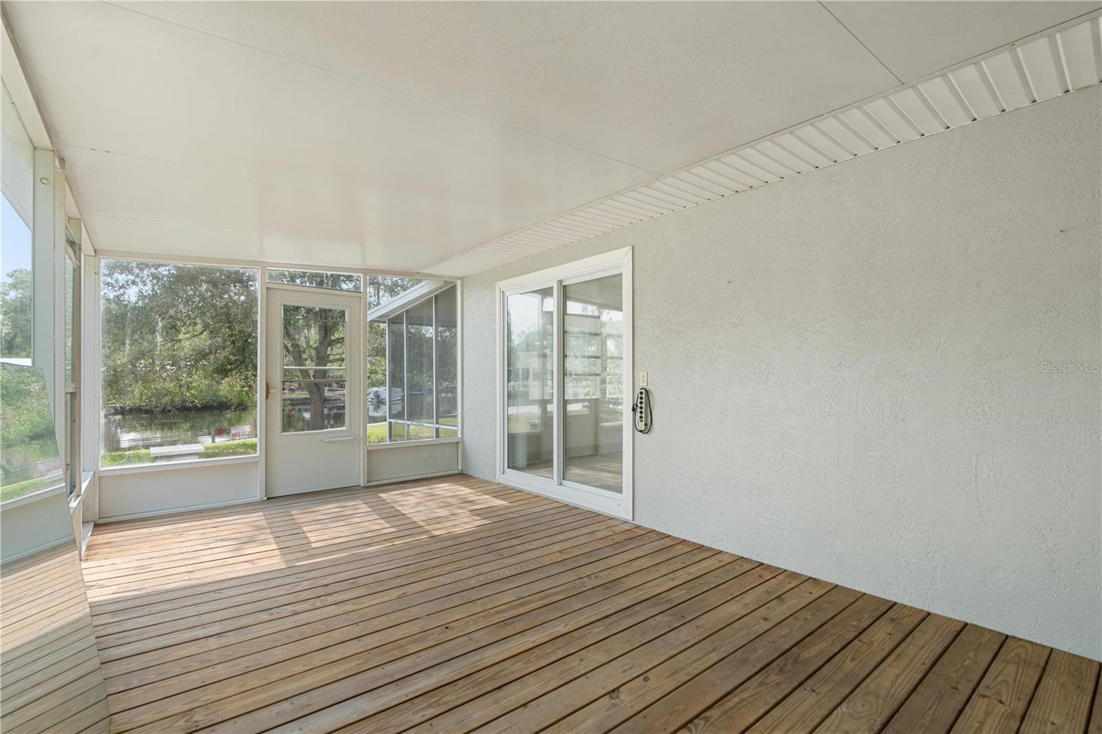 5822 RIVER RD, NEW PORT RICHEY, FL, 34652