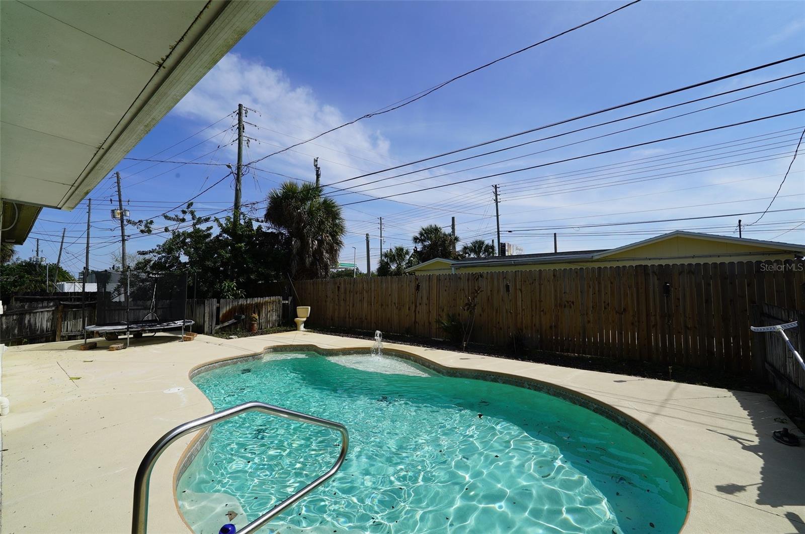 8300 75TH AVE, SEMINOLE, FL, 33777