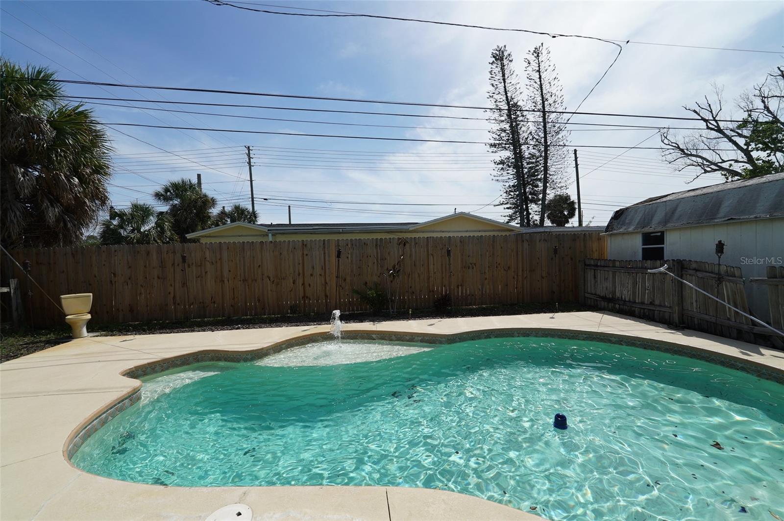 8300 75TH AVE, SEMINOLE, FL, 33777