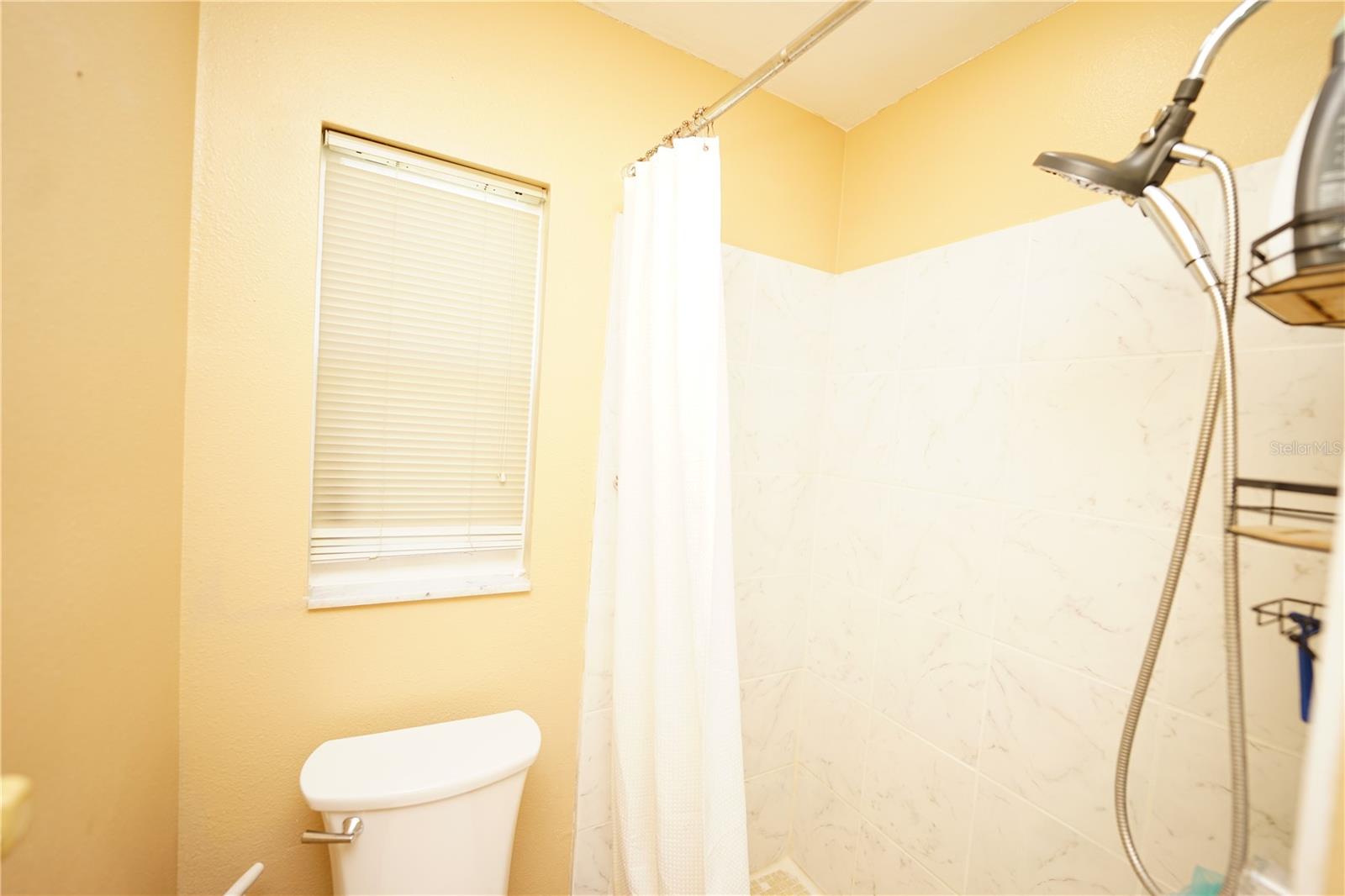 8300 75TH AVE, SEMINOLE, FL, 33777