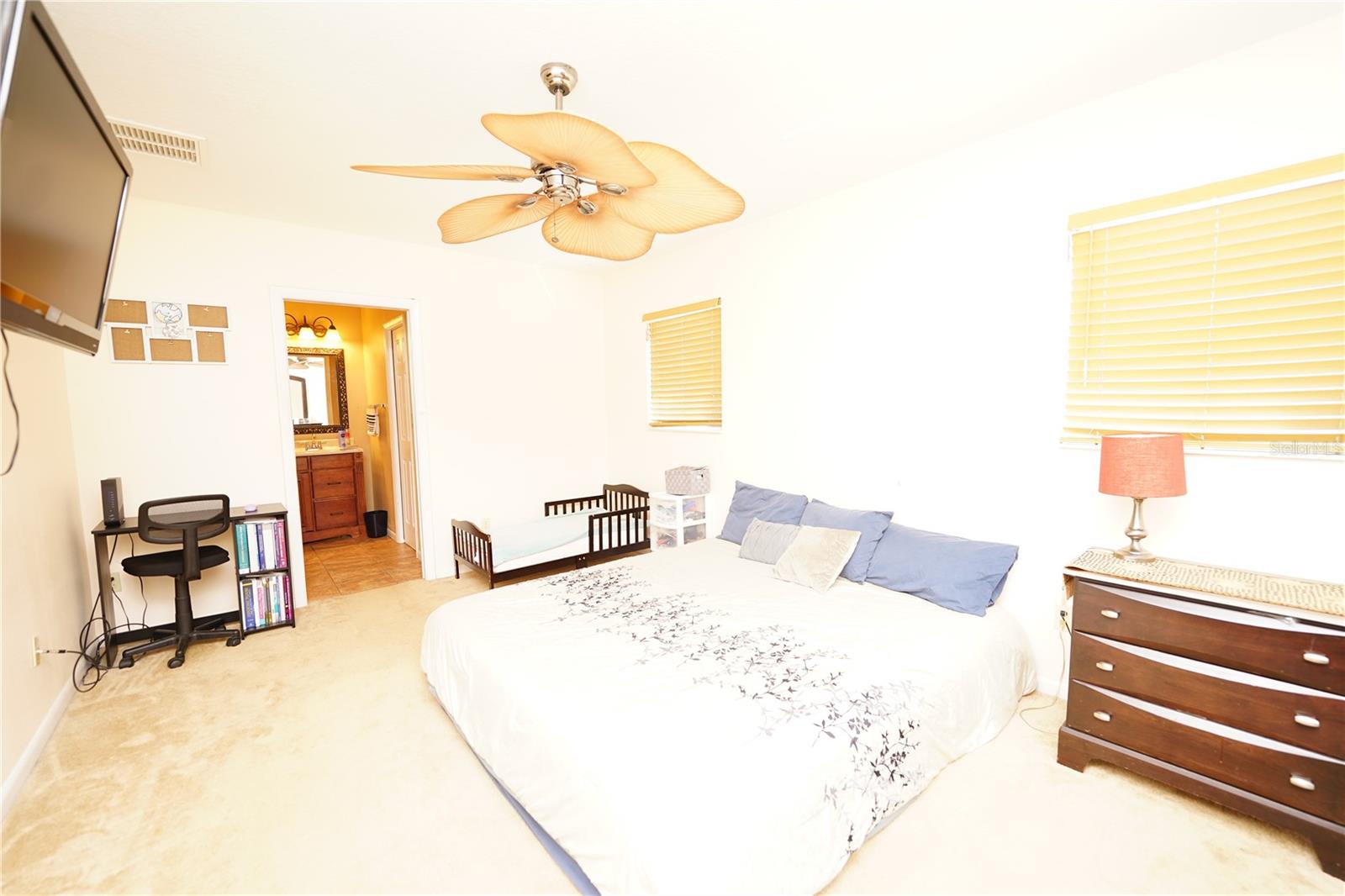8300 75TH AVE, SEMINOLE, FL, 33777