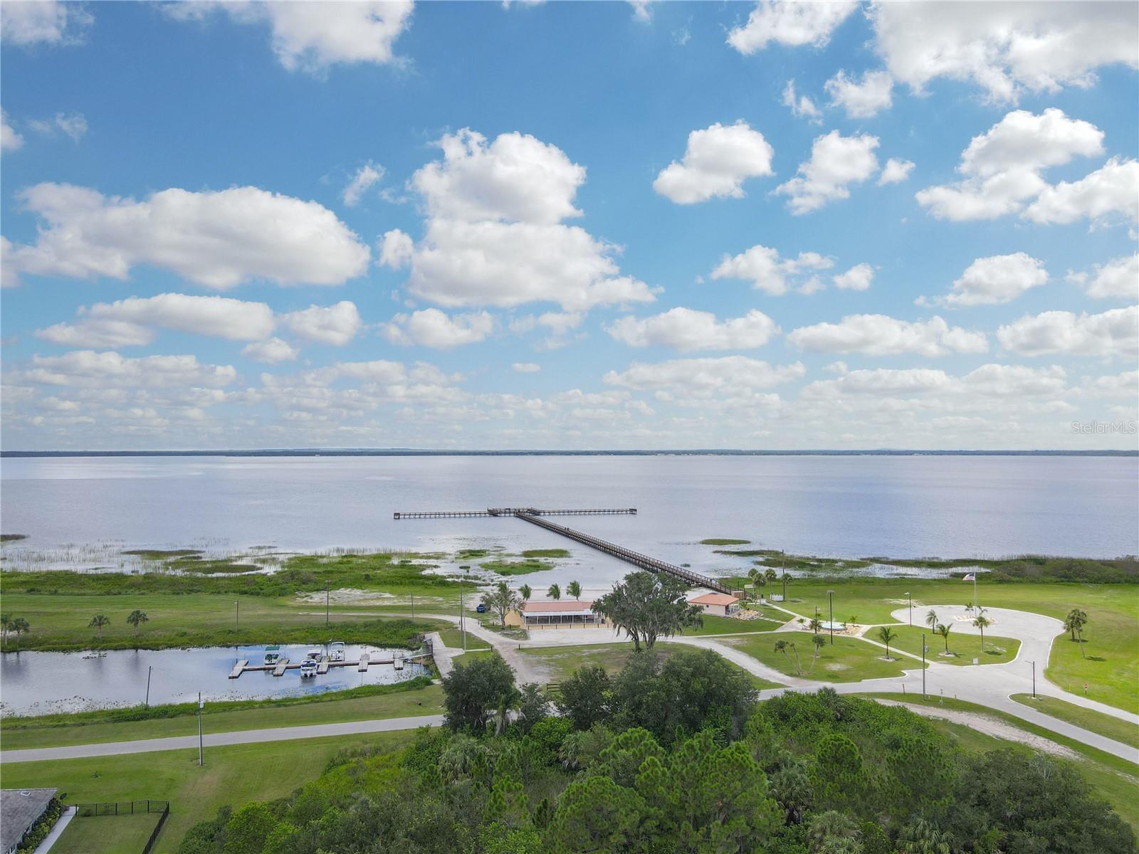 207 VALENCIA DR, INDIAN LAKE ESTATES, FL, 33855