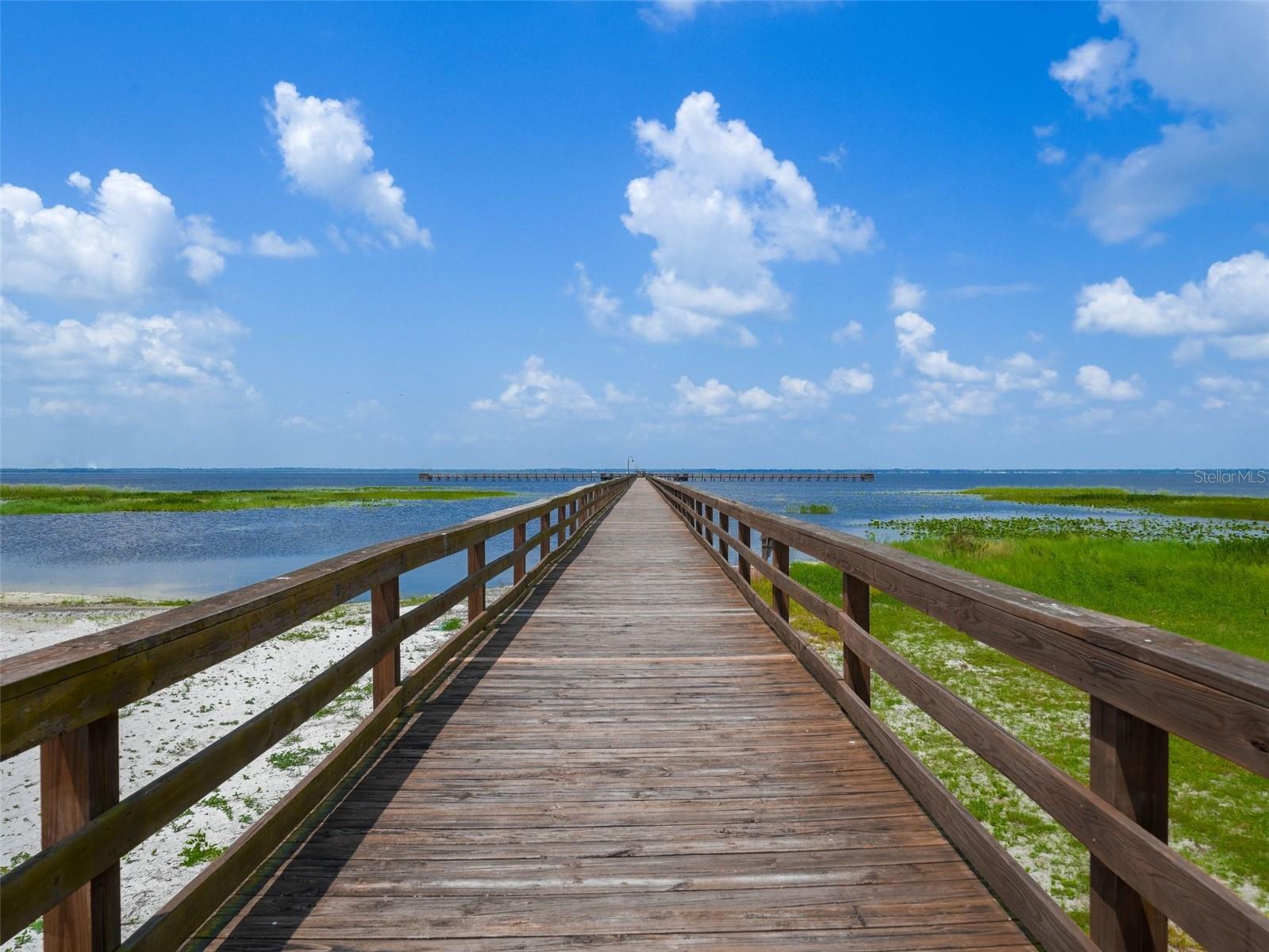 207 VALENCIA DR, INDIAN LAKE ESTATES, FL, 33855