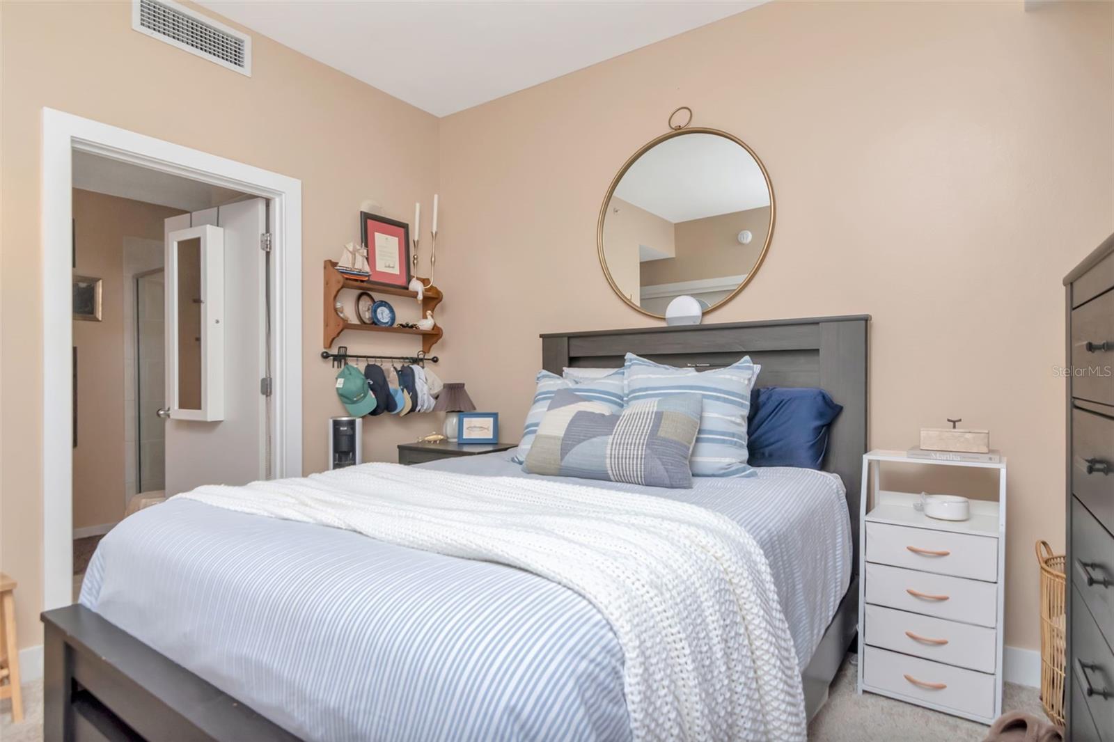 1120 E KENNEDY BLVD #1117, TAMPA, FL, 33602