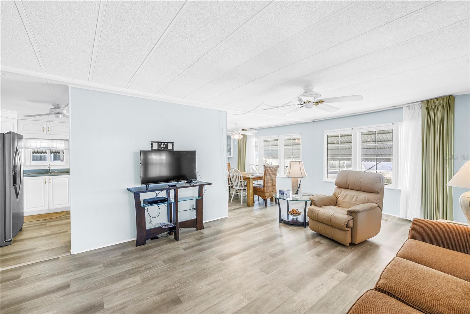 1100 BELCHER RD S #502, LARGO, FL, 33771