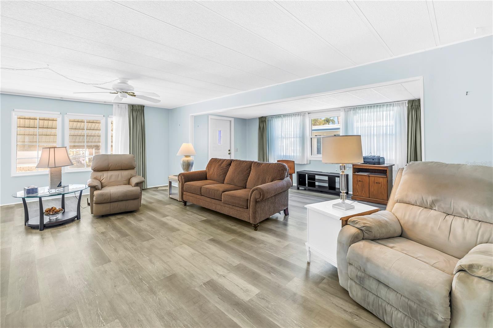 1100 BELCHER RD S #502, LARGO, FL, 33771