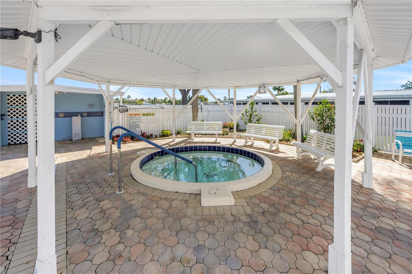 1100 BELCHER RD S #502, LARGO, FL, 33771