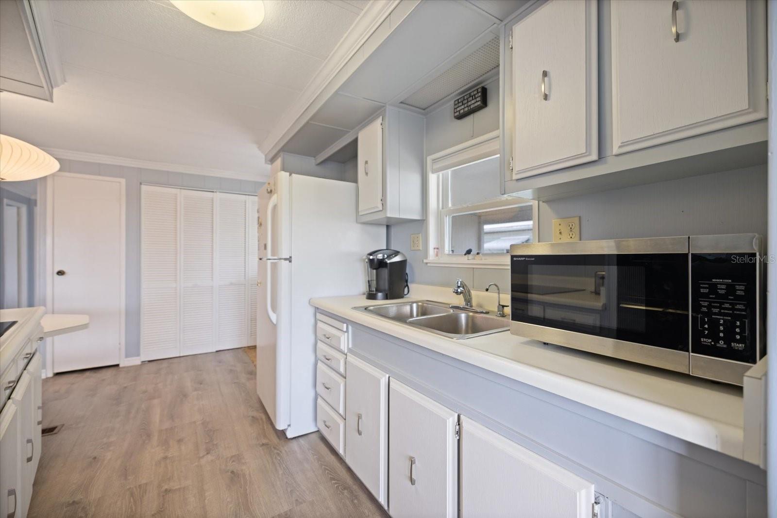 522 PARKWOOD AVE, NORTH PORT, FL, 34287