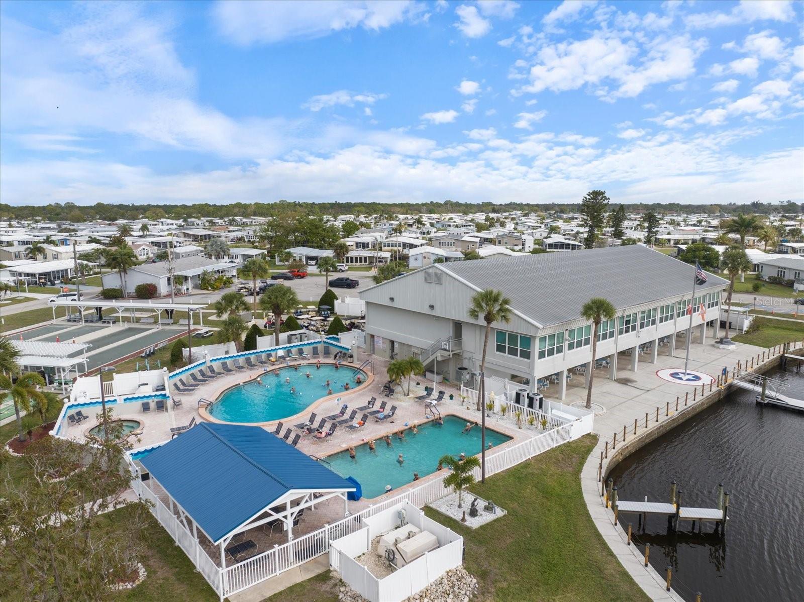 522 PARKWOOD AVE, NORTH PORT, FL, 34287