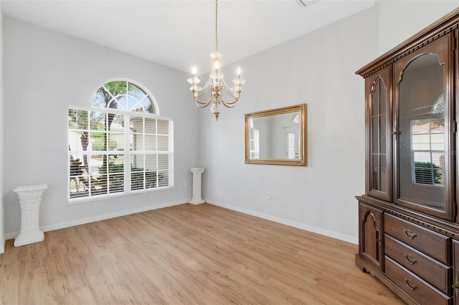 1310 KINGS WAY LN, TARPON SPRINGS, FL, 34688
