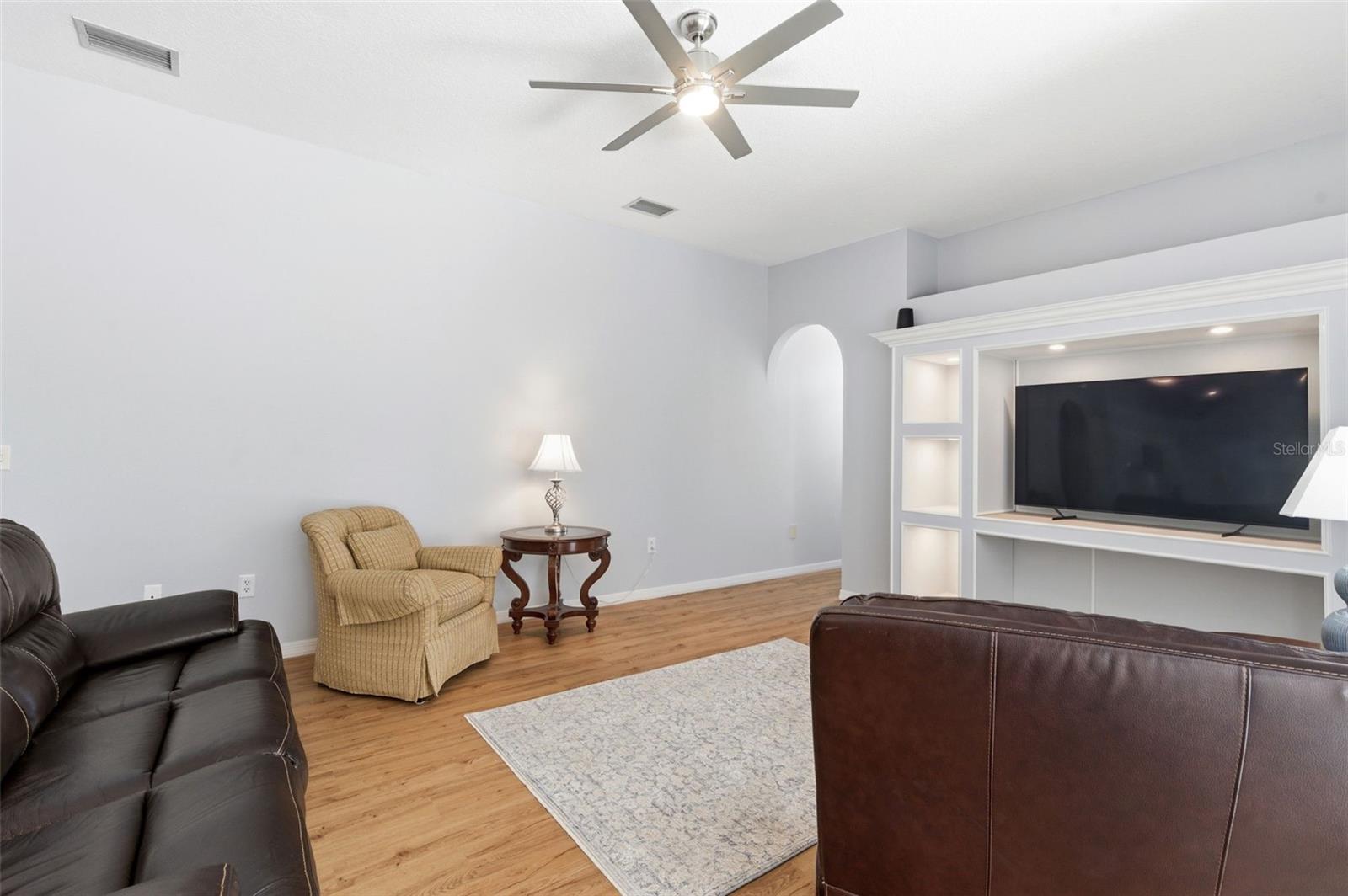 1310 KINGS WAY LN, TARPON SPRINGS, FL, 34688