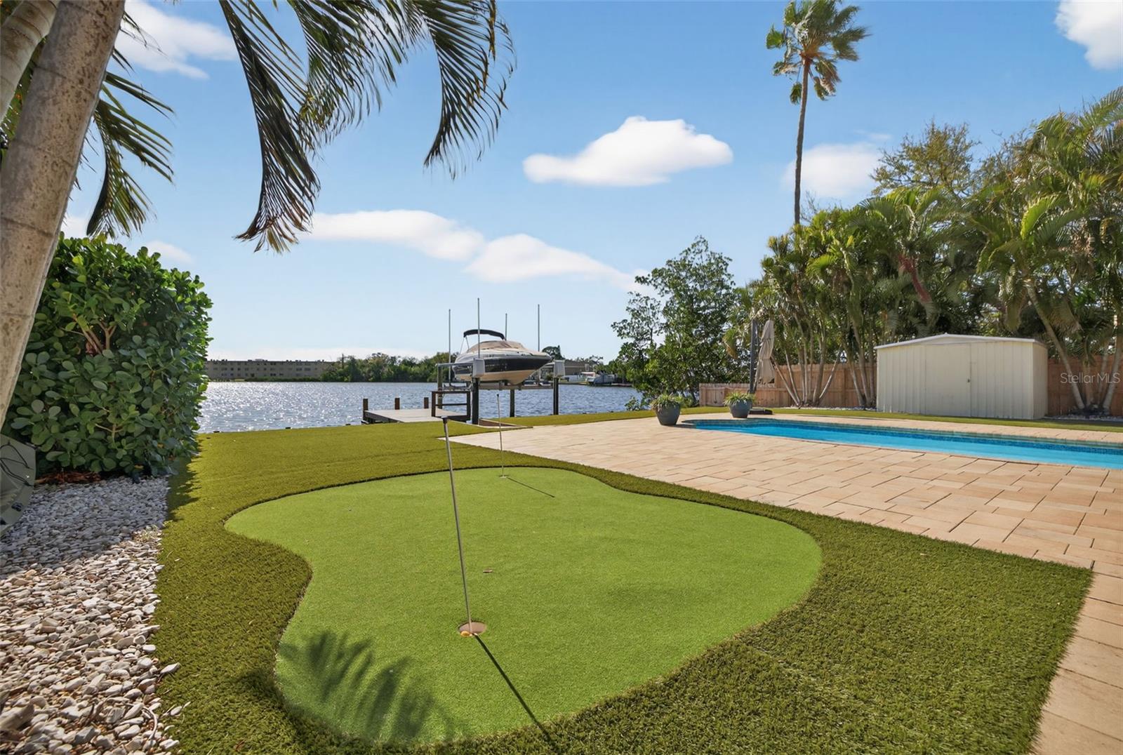 Putting green, turfed back yard