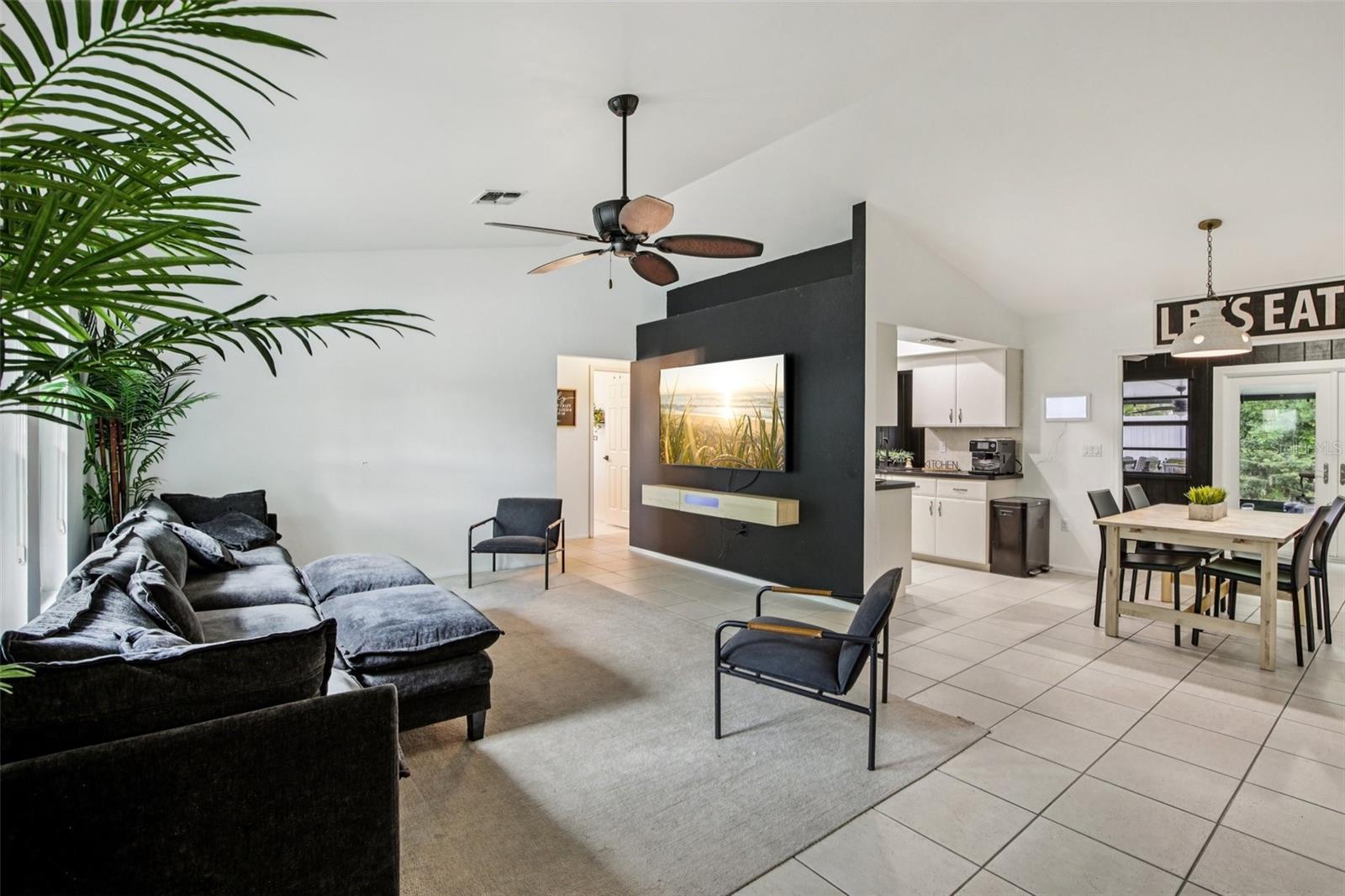 5753 COLONIAL OAKS BLVD, SARASOTA, FL, 34232