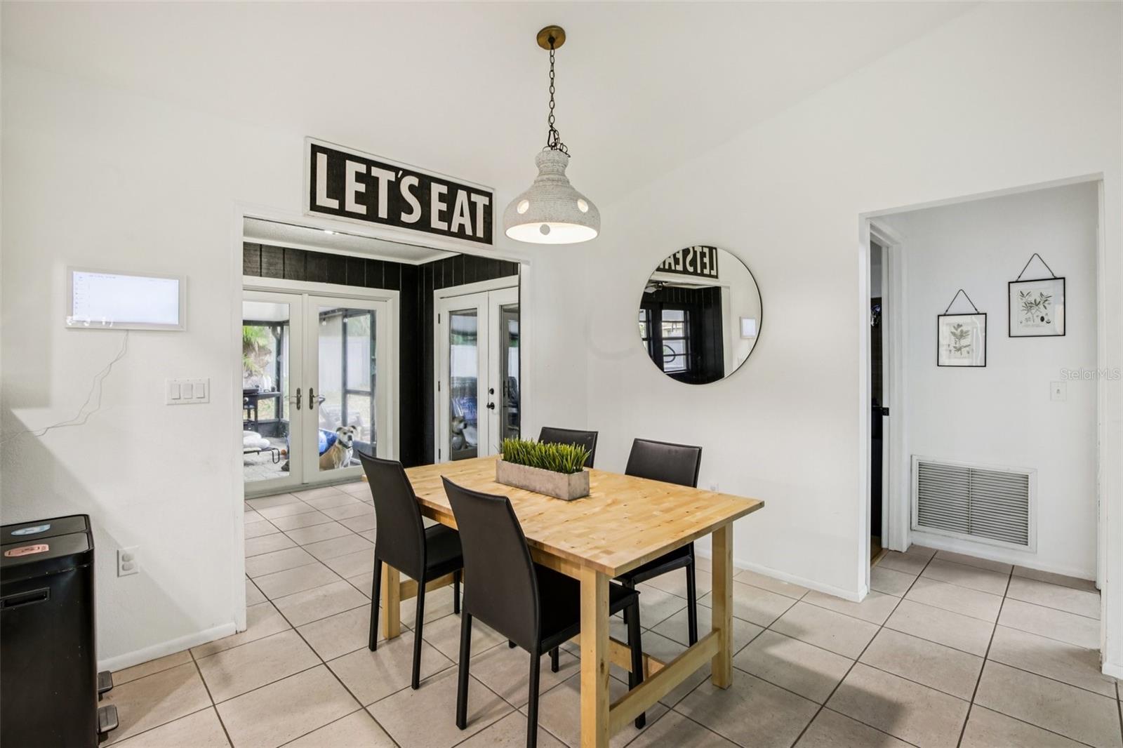 5753 COLONIAL OAKS BLVD, SARASOTA, FL, 34232