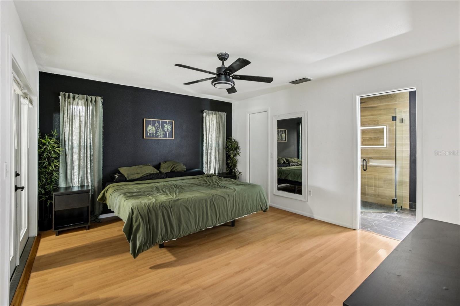 5753 COLONIAL OAKS BLVD, SARASOTA, FL, 34232