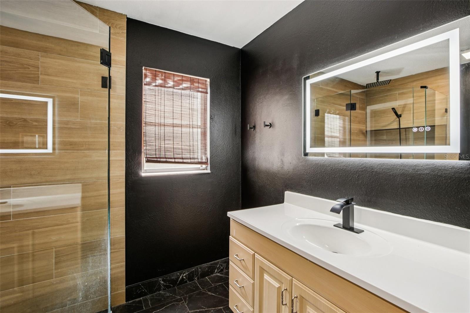 5753 COLONIAL OAKS BLVD, SARASOTA, FL, 34232