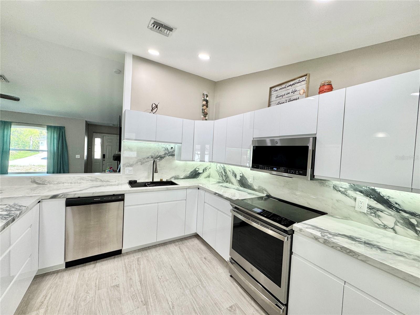 3659 DONAHUE AVE, NORTH PORT, FL, 34288