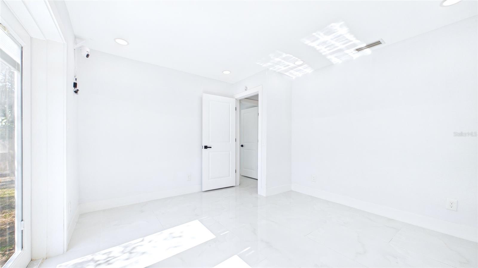 1778 NEW HAMPSHIRE AVE NE, ST PETERSBURG, FL, 33703