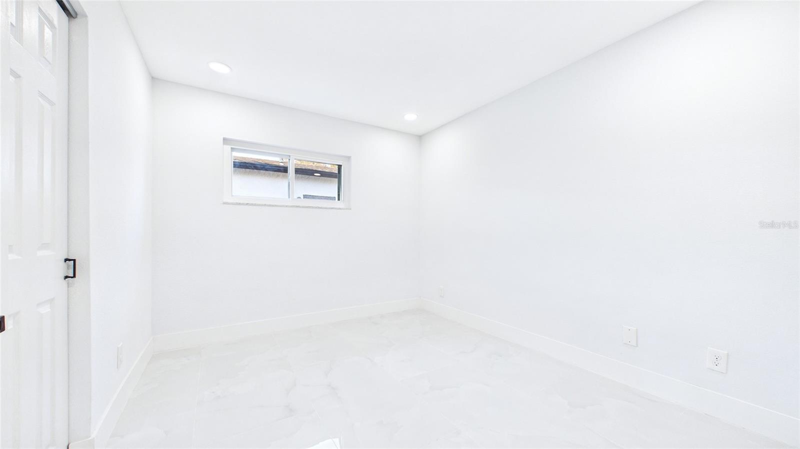 1778 NEW HAMPSHIRE AVE NE, ST PETERSBURG, FL, 33703