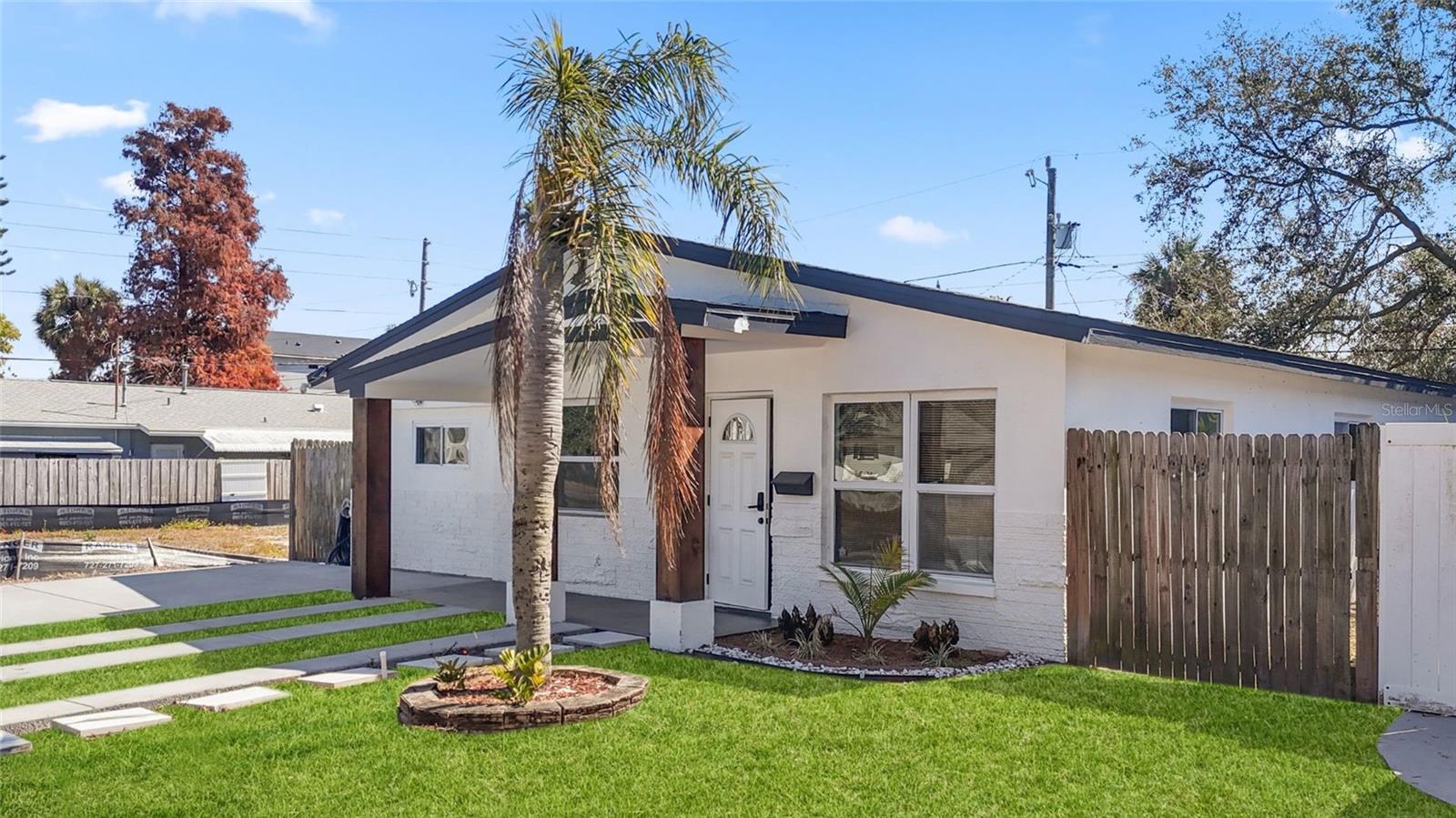 1778 NEW HAMPSHIRE AVE NE, ST PETERSBURG, FL, 33703