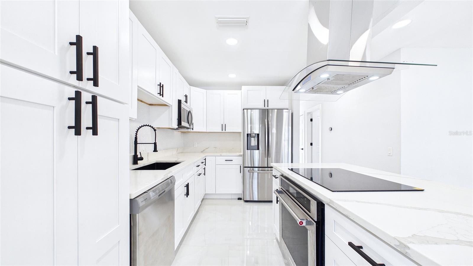 1778 NEW HAMPSHIRE AVE NE, ST PETERSBURG, FL, 33703
